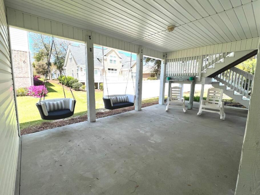Walk To The Beach-Sleeps 10 And Golfcart Миртл-Бич Экстерьер фото